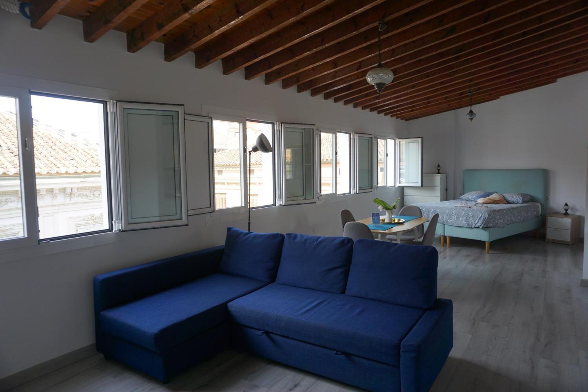 Apartamentos Mediterranea Centro Malaga Exterior photo